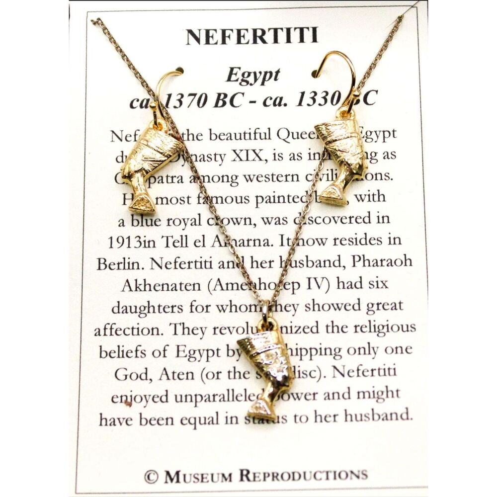 Nefertiti Necklace  Gold Tone Pendant and Earrings‎ Berlin Museum Reproductions